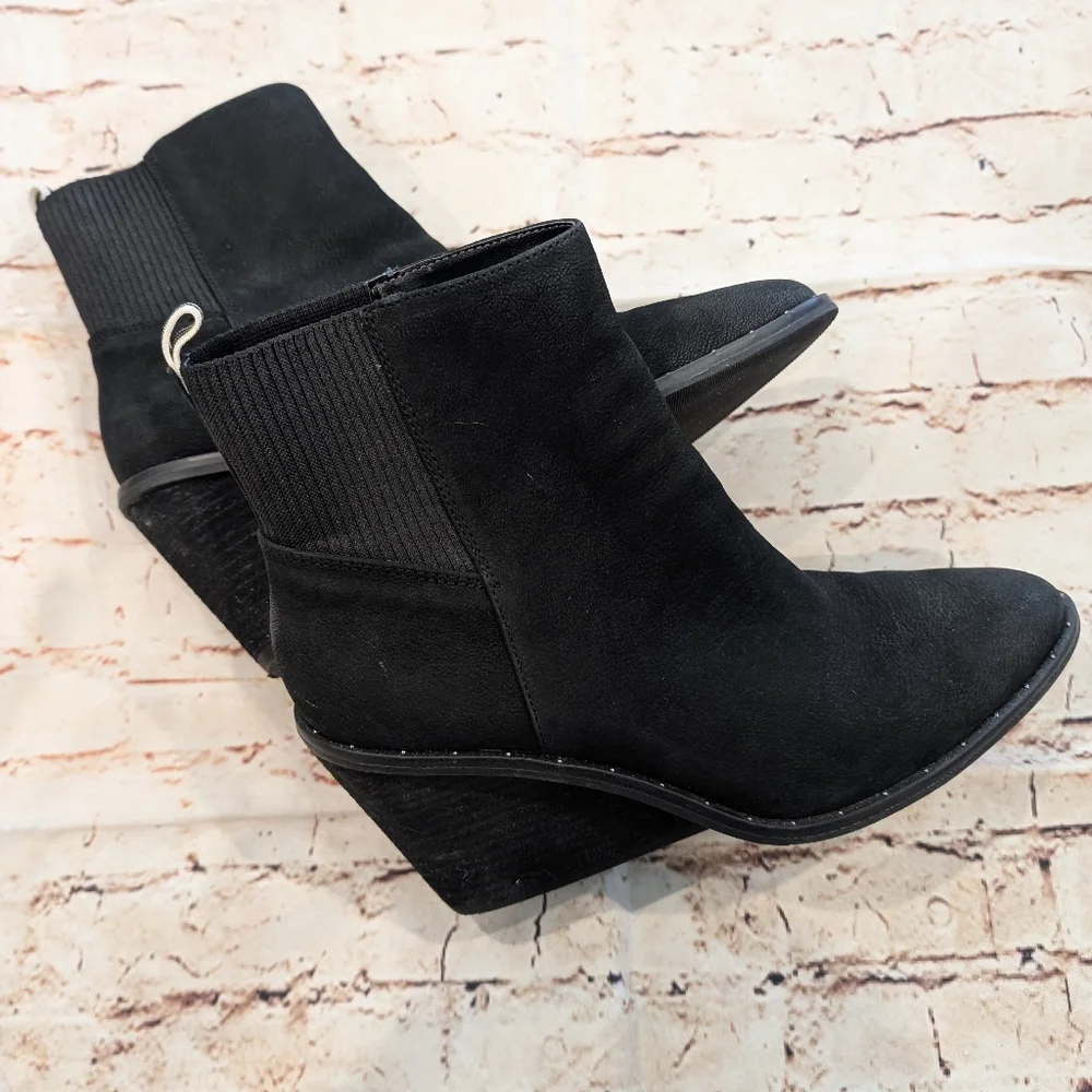 SALE Dr. Scholl's Mania Black Wedge Ankle Boots - Like New! - Picture 5 of 10